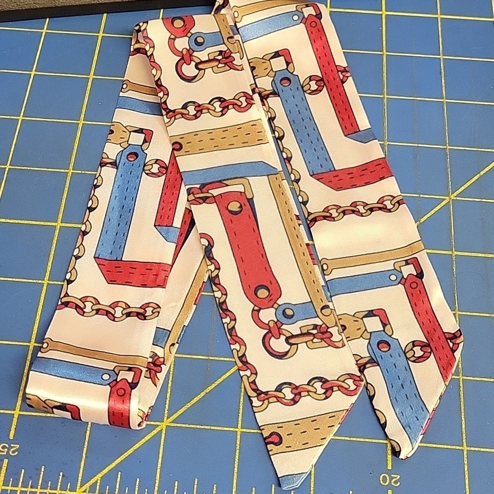 Straps & Chain Print Head Purse Neck Twilly 32" Scarf